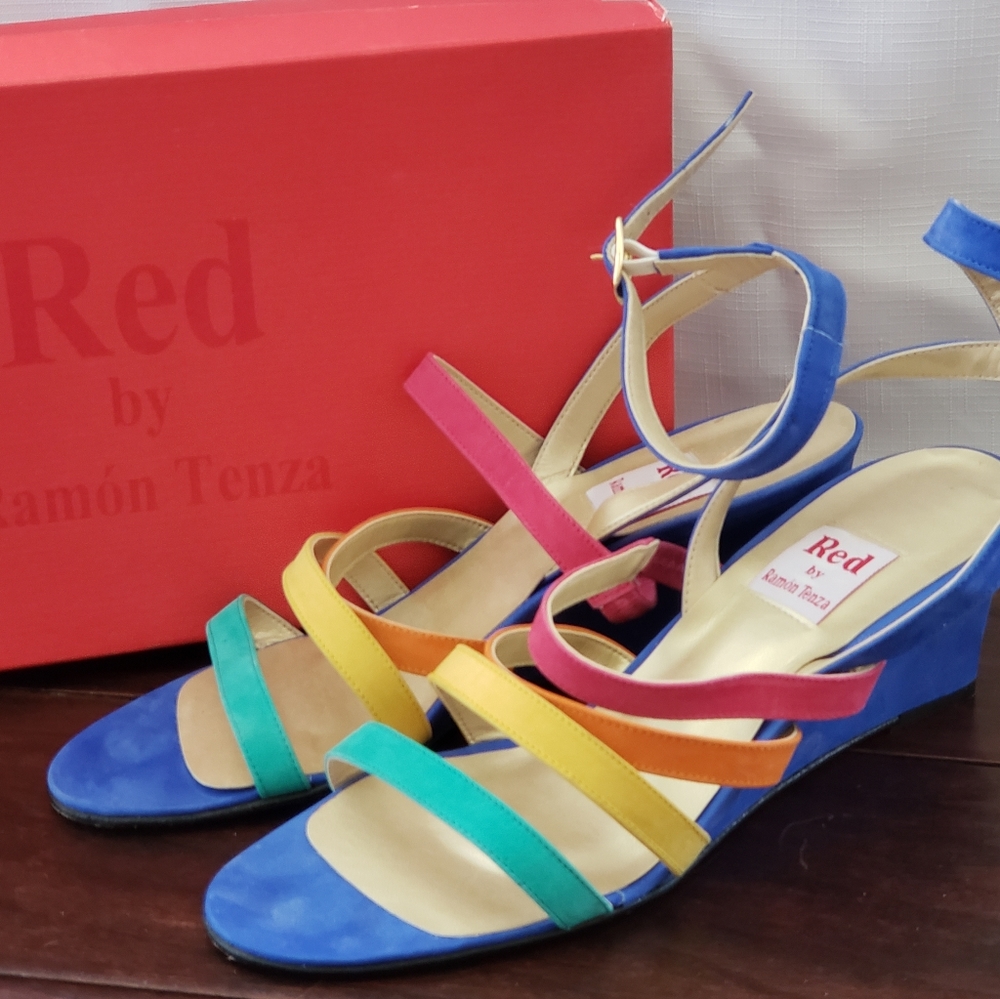 Red By Ramon multicolor strappy wedge. VINTAGE